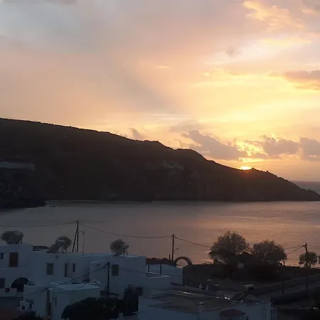 Yvonni Апартаменты Скала