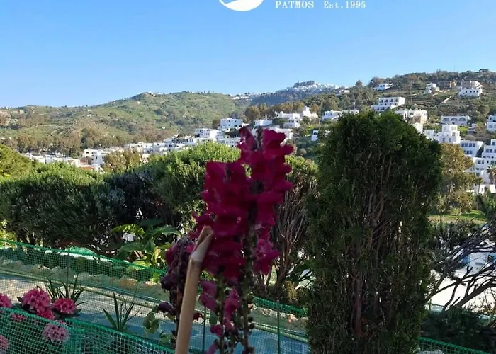 Апартаменты Yvonni Скала