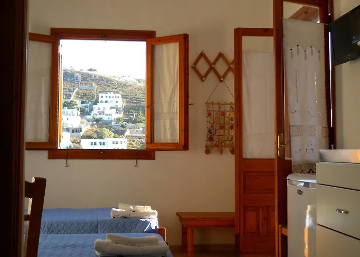 Yvonni Апартаменты Скала